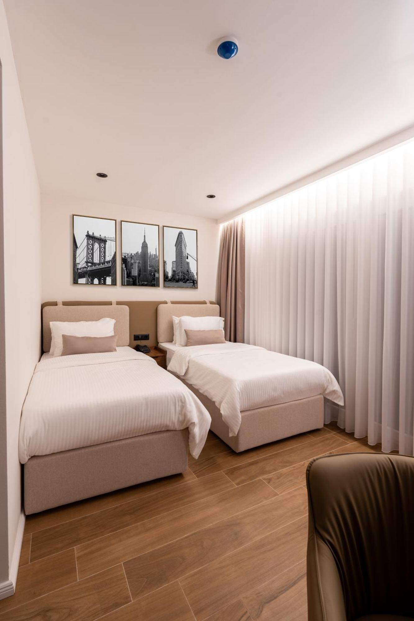 Ruby Hotel Prishtina 프리슈티나 외부 사진