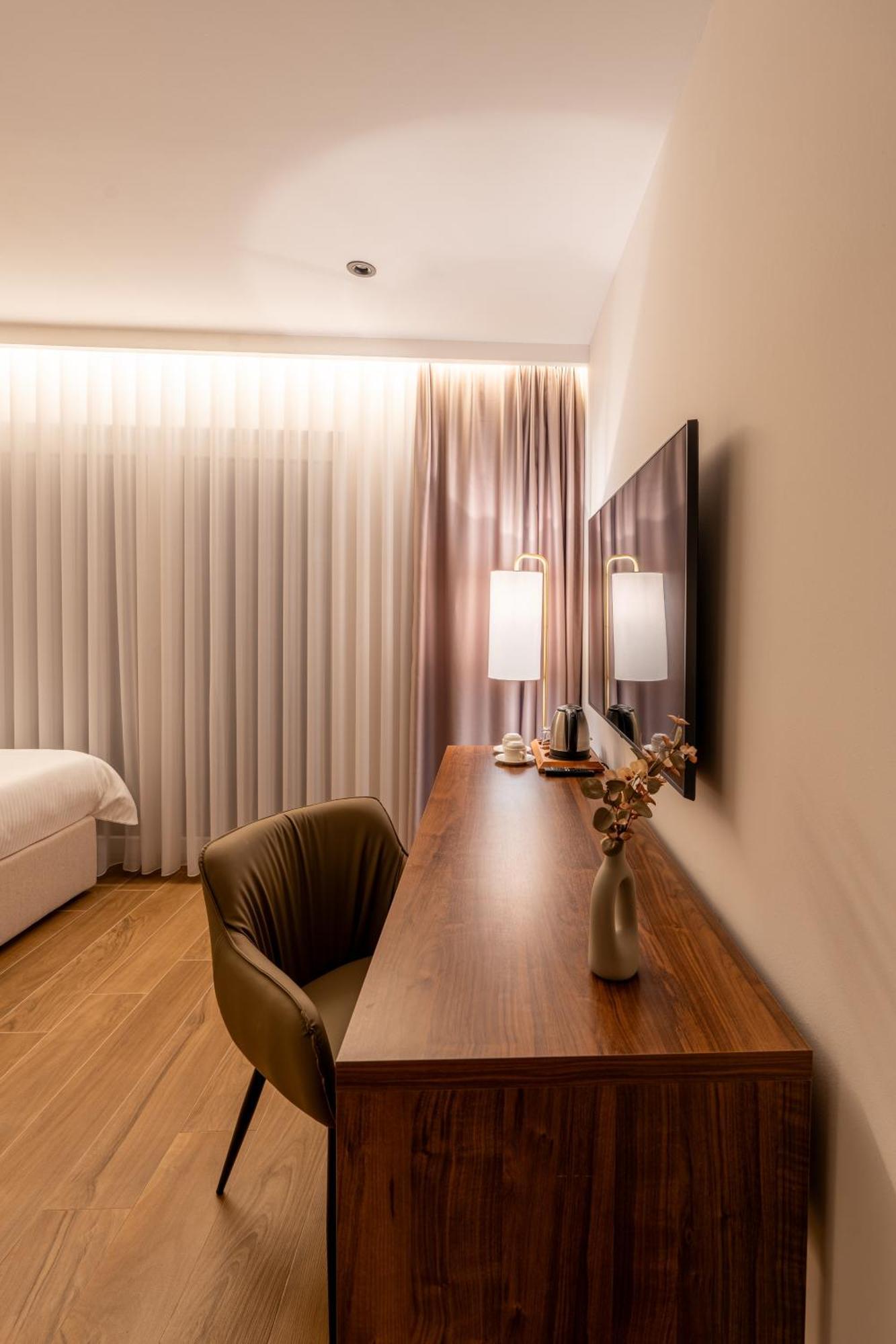 Ruby Hotel Prishtina 프리슈티나 외부 사진