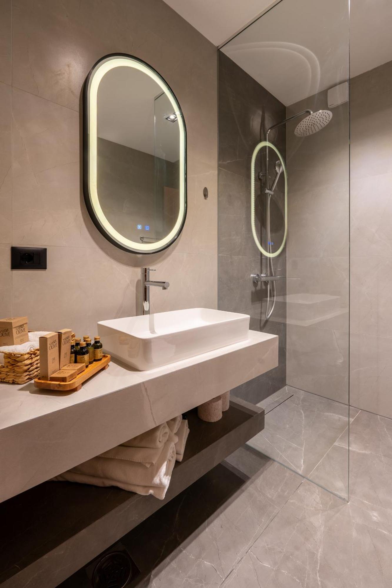 Ruby Hotel Prishtina 프리슈티나 외부 사진