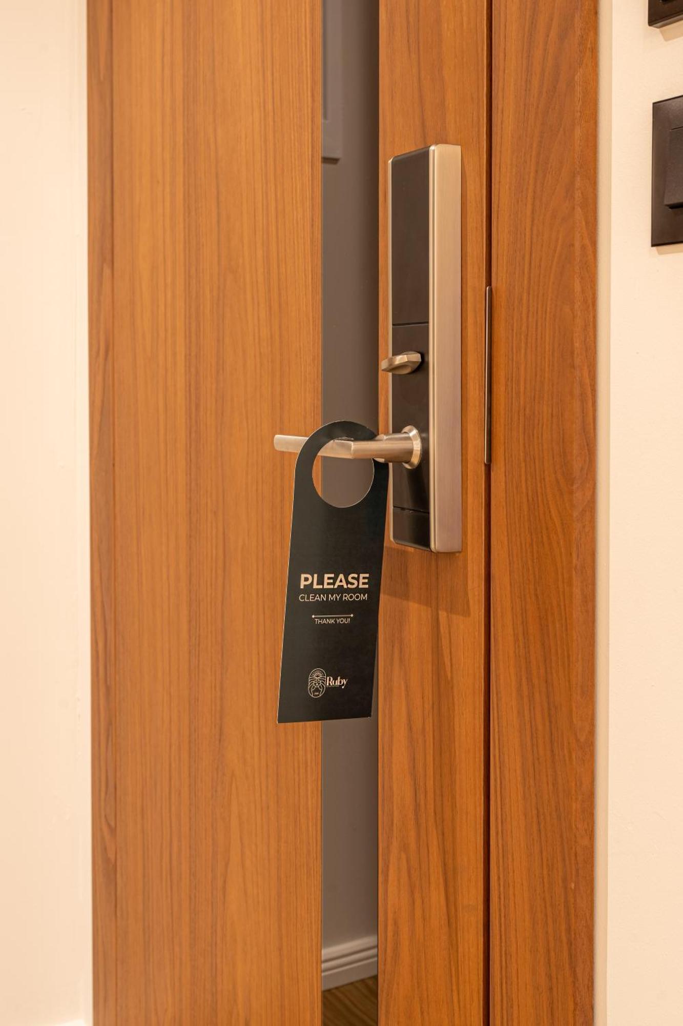 Ruby Hotel Prishtina 프리슈티나 외부 사진