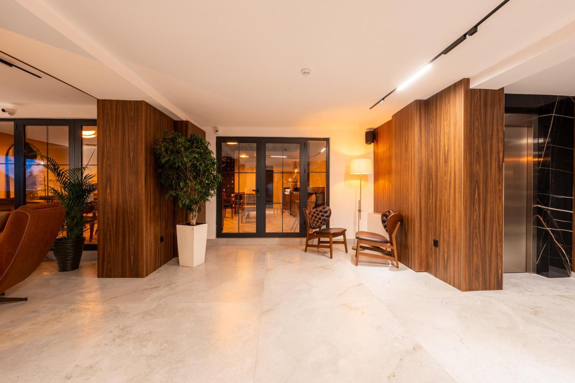 Ruby Hotel Prishtina 프리슈티나 외부 사진